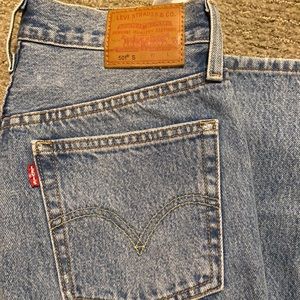 Levi High Wasted Jeans (Purchased at FreePeople) Never worn!